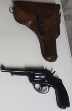 Revolver.png